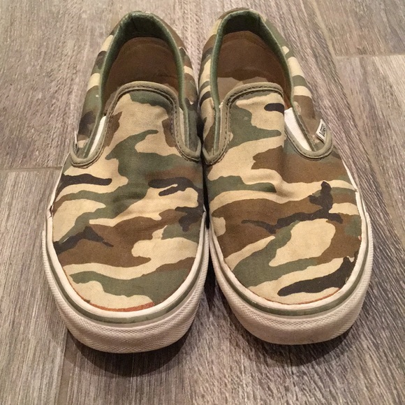 vans slip on camo shoes